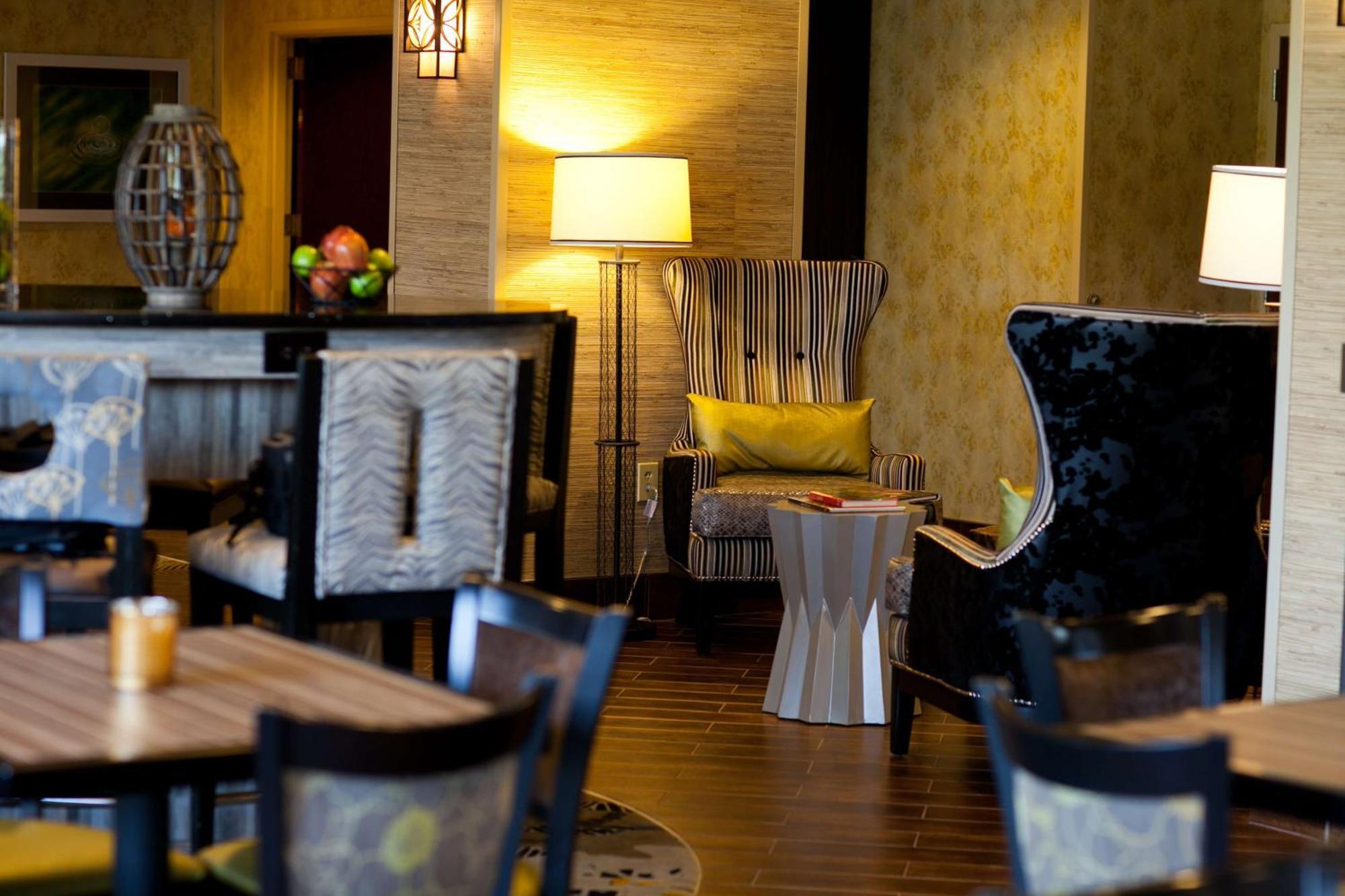 Hampton Inn Carrollton Exteriör bild